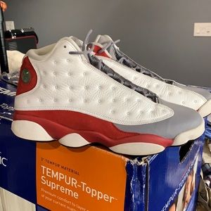 Jordan retro 13 gray toe 10 1/2